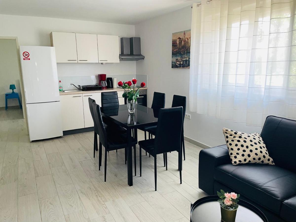 Apartment Paulina Τρογκίρ Εξωτερικό φωτογραφία